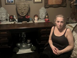 Enter my FREE CHATROOM psychicLydia