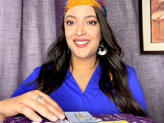 Holly7 reading online