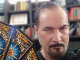 Enter my FREE CHATROOM DrDraggon